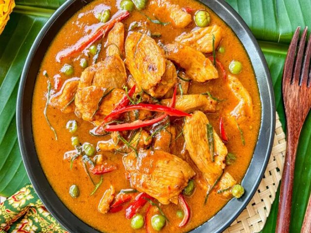 พะแนงไก่