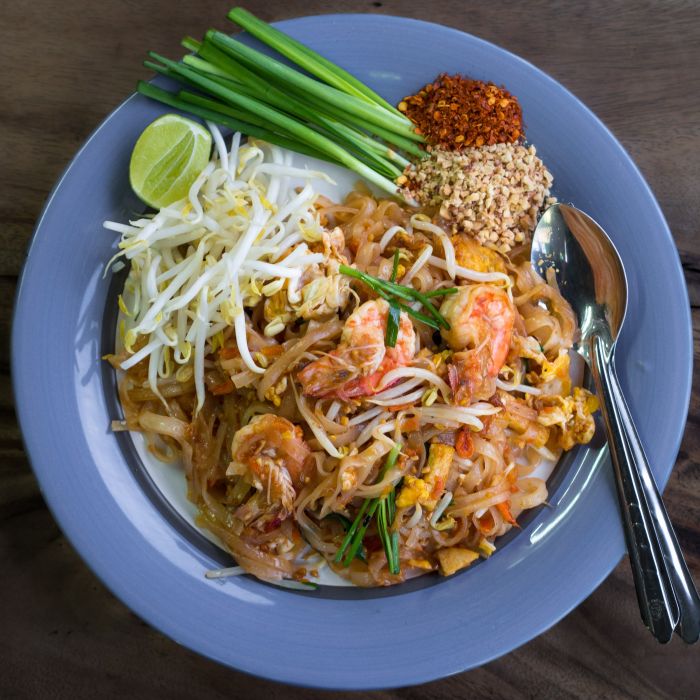 ผัดไทยกุ้งสด